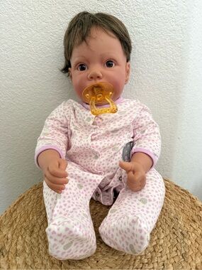 Lee Middleton Doll Realistic Baby Doll with Amber Pacifier